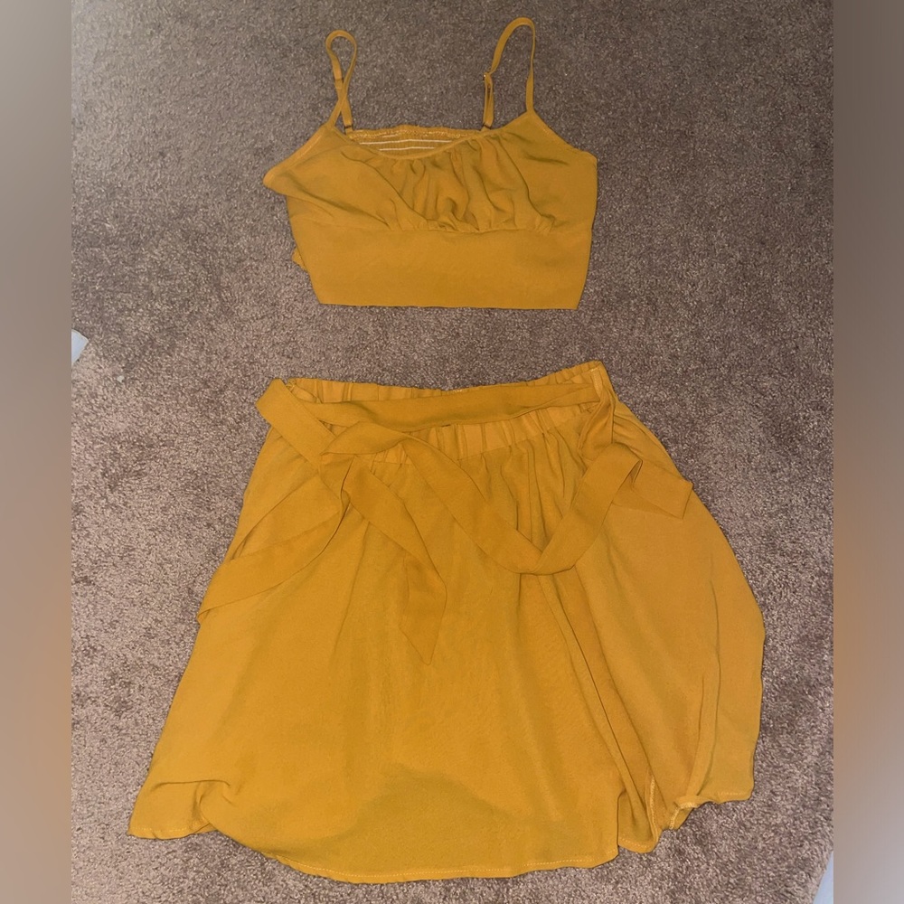 Top & Skirt set!